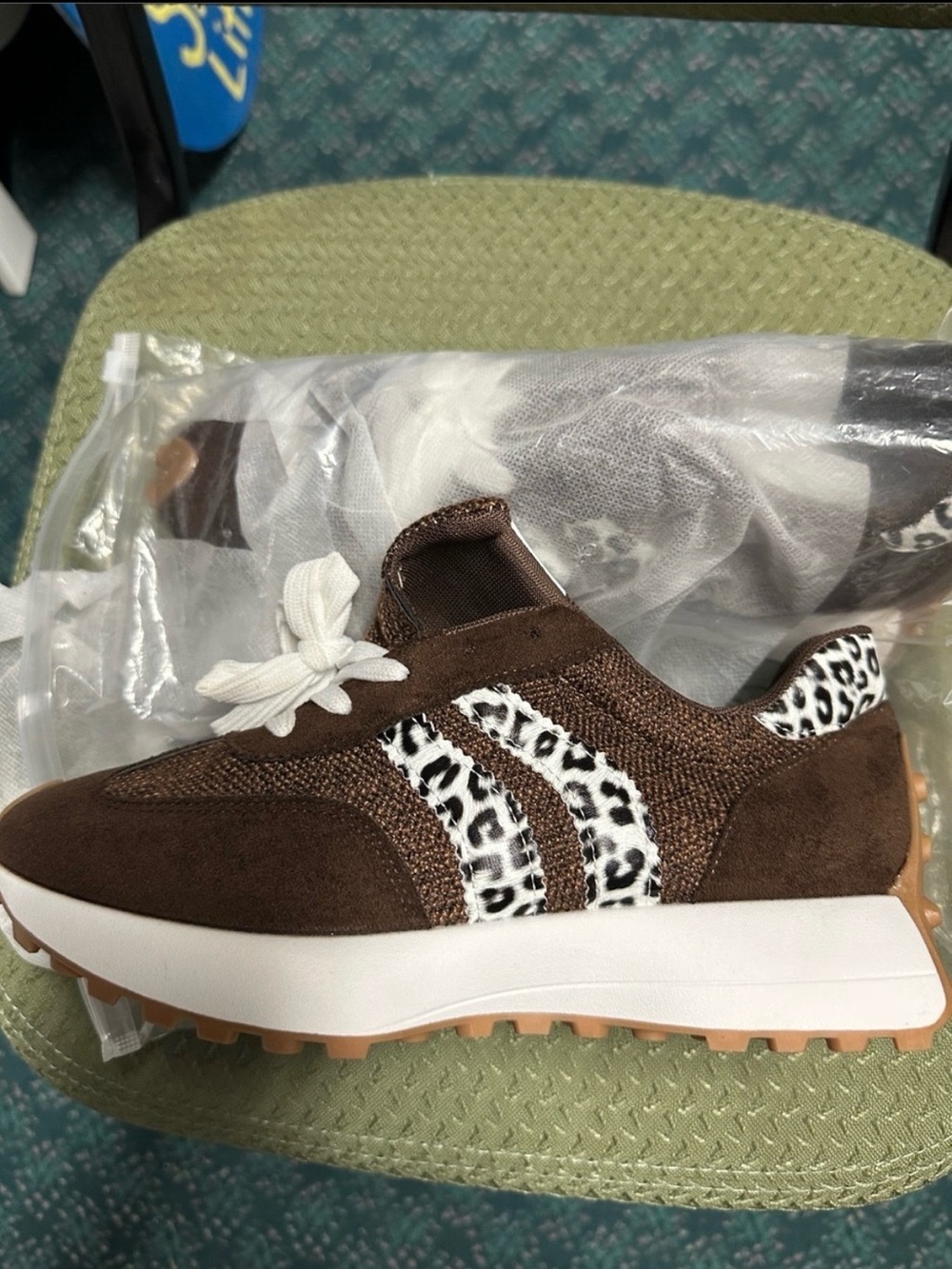 💐 Brown and White Leopard-Detail Platform Sneaker